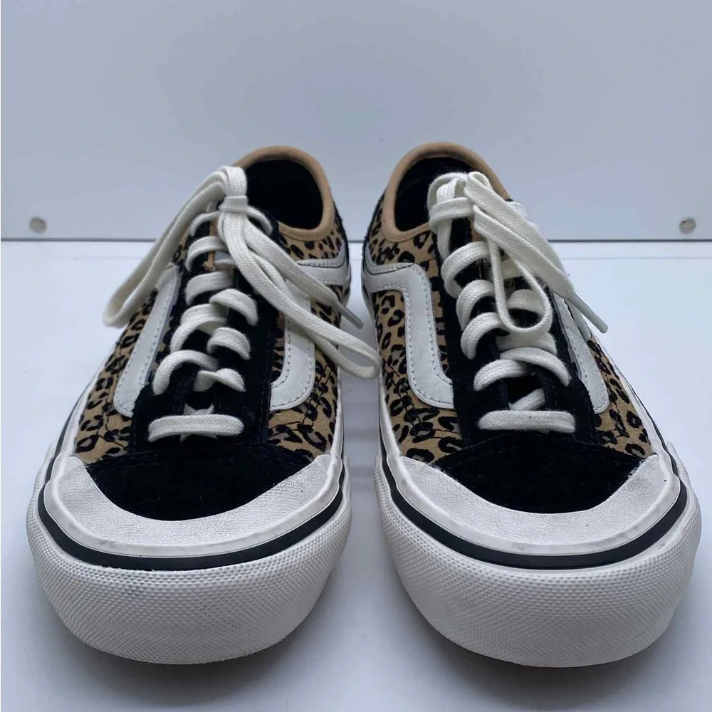 Vans Leopard Print Unisex Lace-Up Sneakers Size Women’s 5 / Men’s 3.5 - Picture 2 of 9
